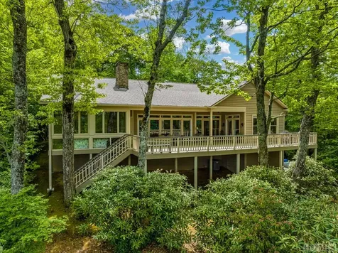 194 Big Bear Pen Lane Highlands NC 28741