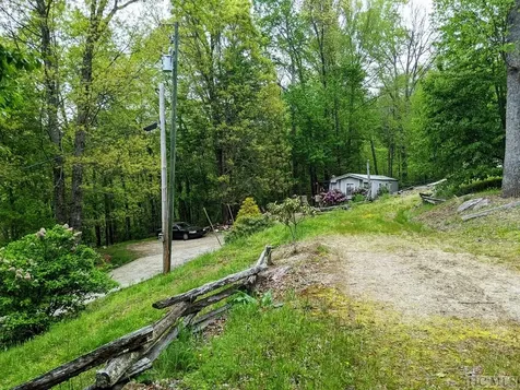 172/211 N Skelter Hill Glenville NC 28736