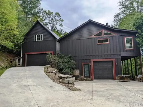 172/211 N Skelter Hill Glenville NC 28736