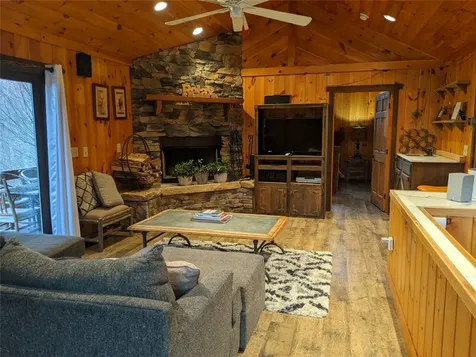 172/211 N Skelter Hill Glenville NC 28736