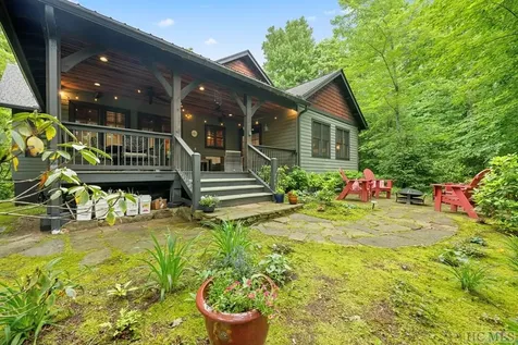 84 Chestnut Court Sapphire NC 28774