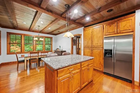 84 Chestnut Court Sapphire NC 28774
