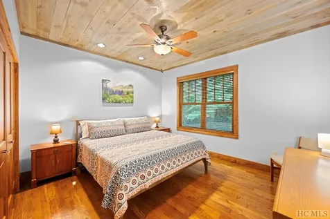 84 Chestnut Court Sapphire NC 28774