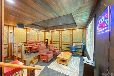 84 Chestnut Court Sapphire NC 28774