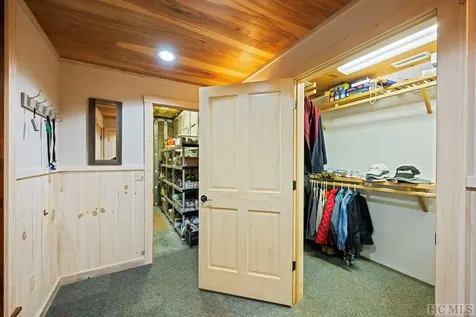 84 Chestnut Court Sapphire NC 28774