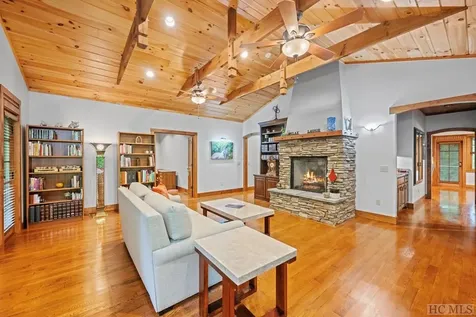 84 Chestnut Court Sapphire NC 28774