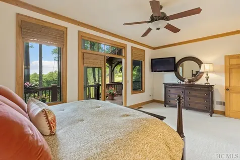 390 Napa Ridge Lane Highlands NC 28741