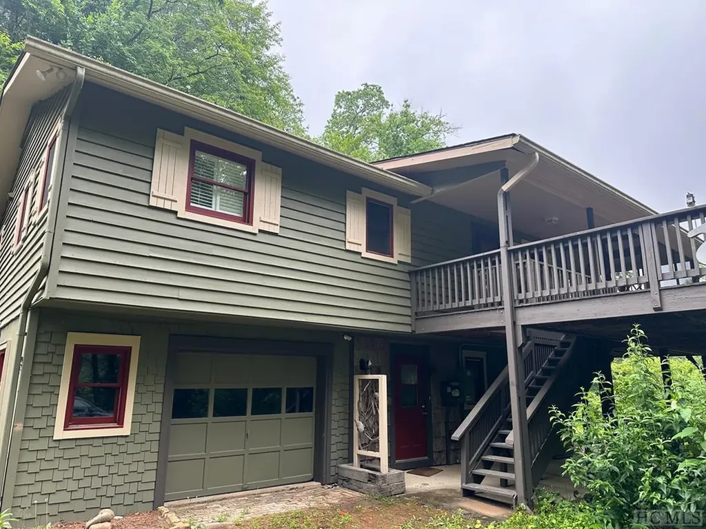 786 Blue Valley Road Highlands NC 28741