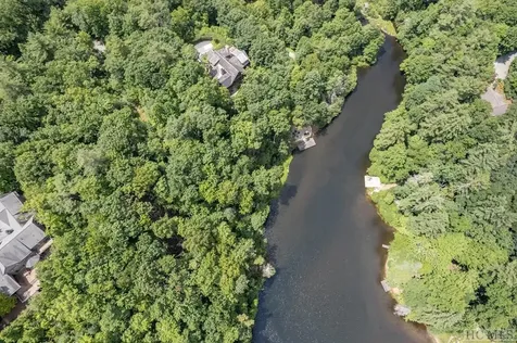 M 38 W Cardinal Drive Lake Toxaway NC 28747