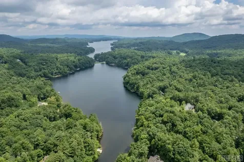 M 38 W Cardinal Drive Lake Toxaway NC 28747