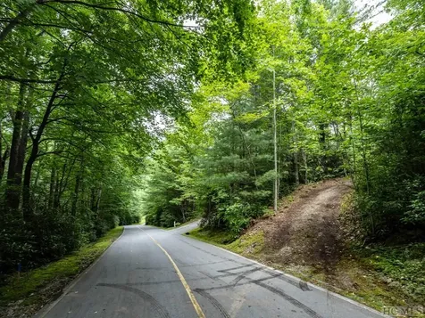 M 38 W Cardinal Drive Lake Toxaway NC 28747