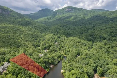 M 38 W Cardinal Drive Lake Toxaway NC 28747