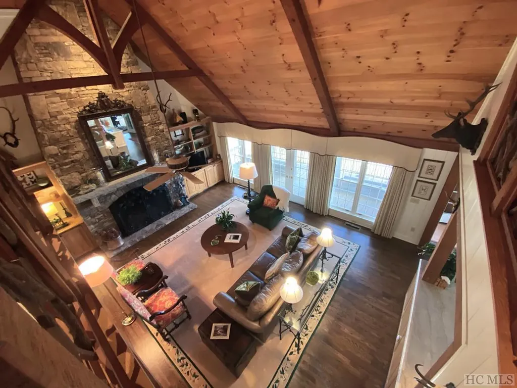 1734 Toxaway Drive Lake Toxaway NC 28474