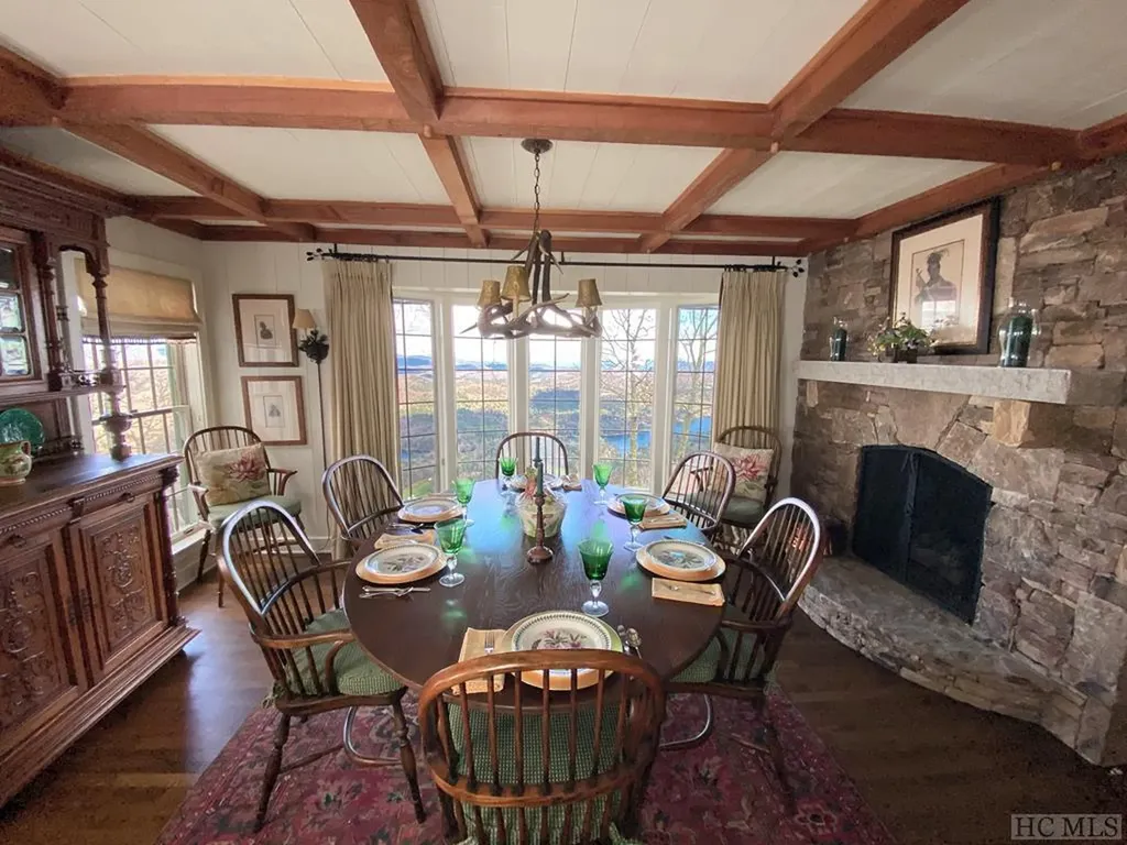 1734 Toxaway Drive Lake Toxaway NC 28474