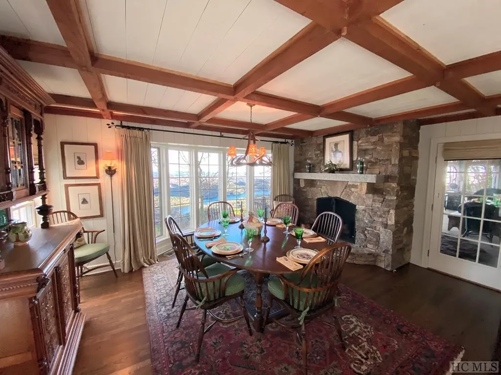 1734 Toxaway Drive Lake Toxaway NC 28474