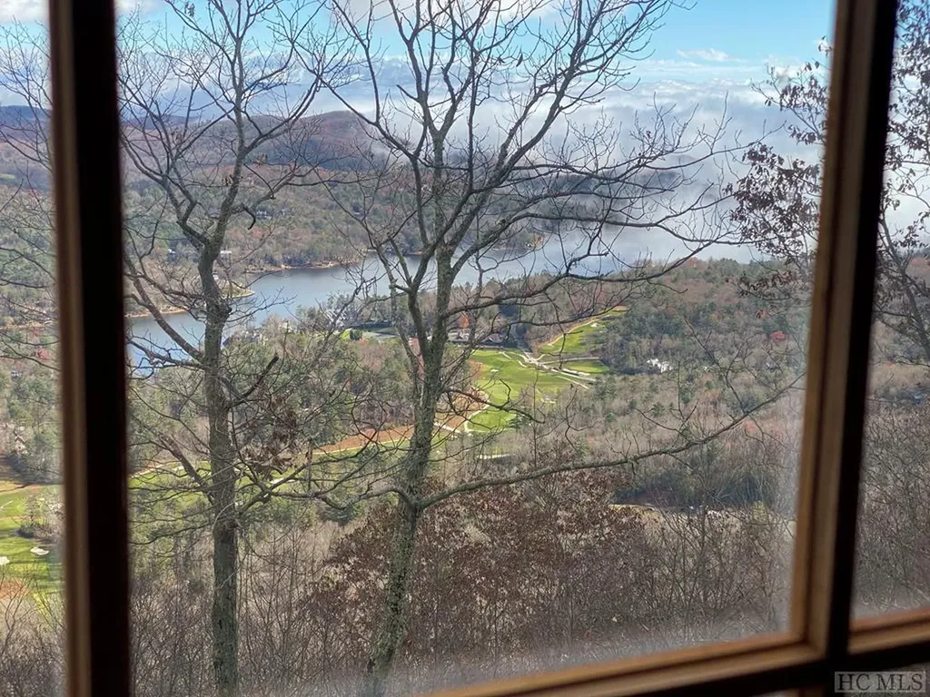 1734 Toxaway Drive Lake Toxaway NC 28474