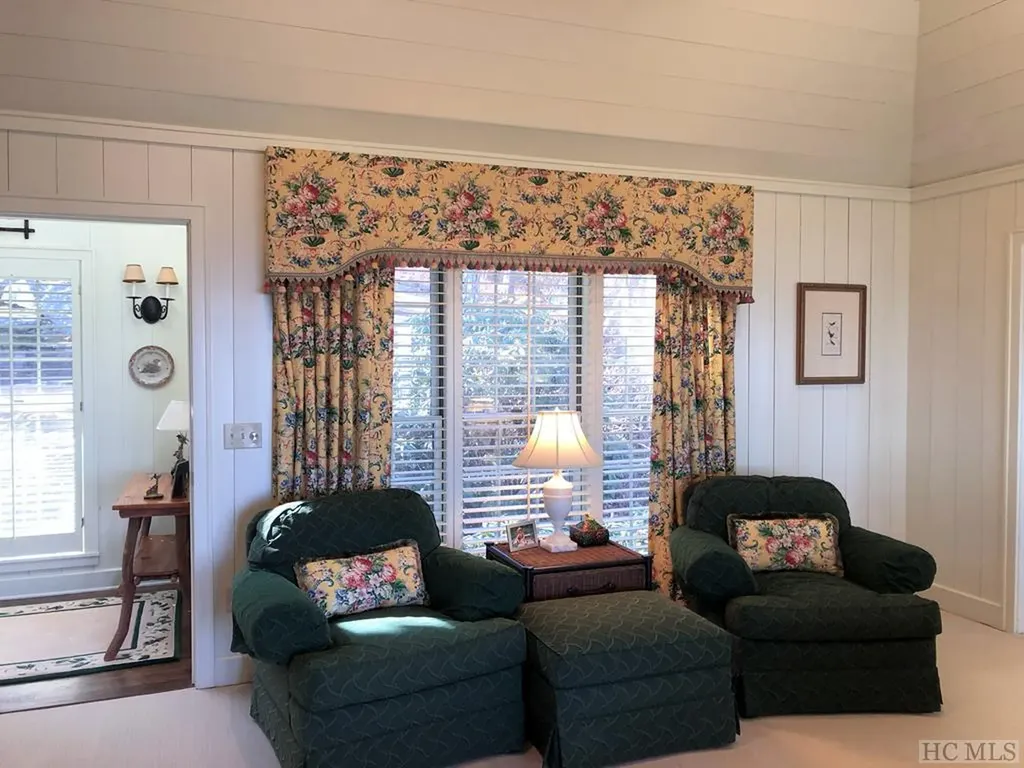 1734 Toxaway Drive Lake Toxaway NC 28474