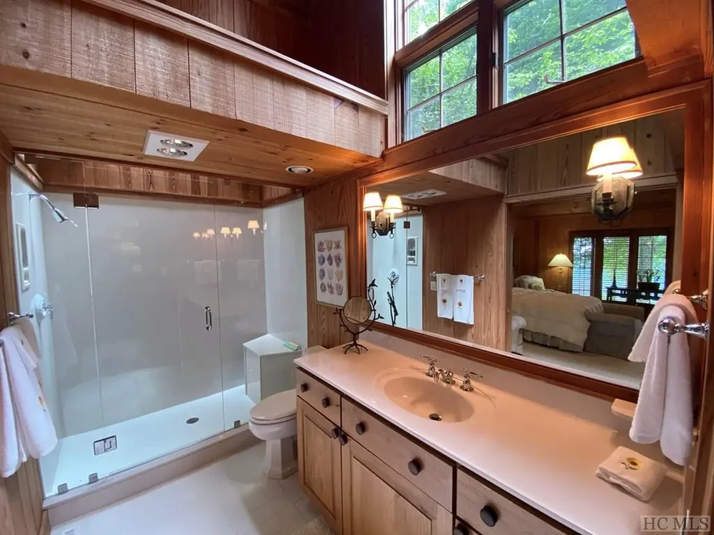 1734 Toxaway Drive Lake Toxaway NC 28474