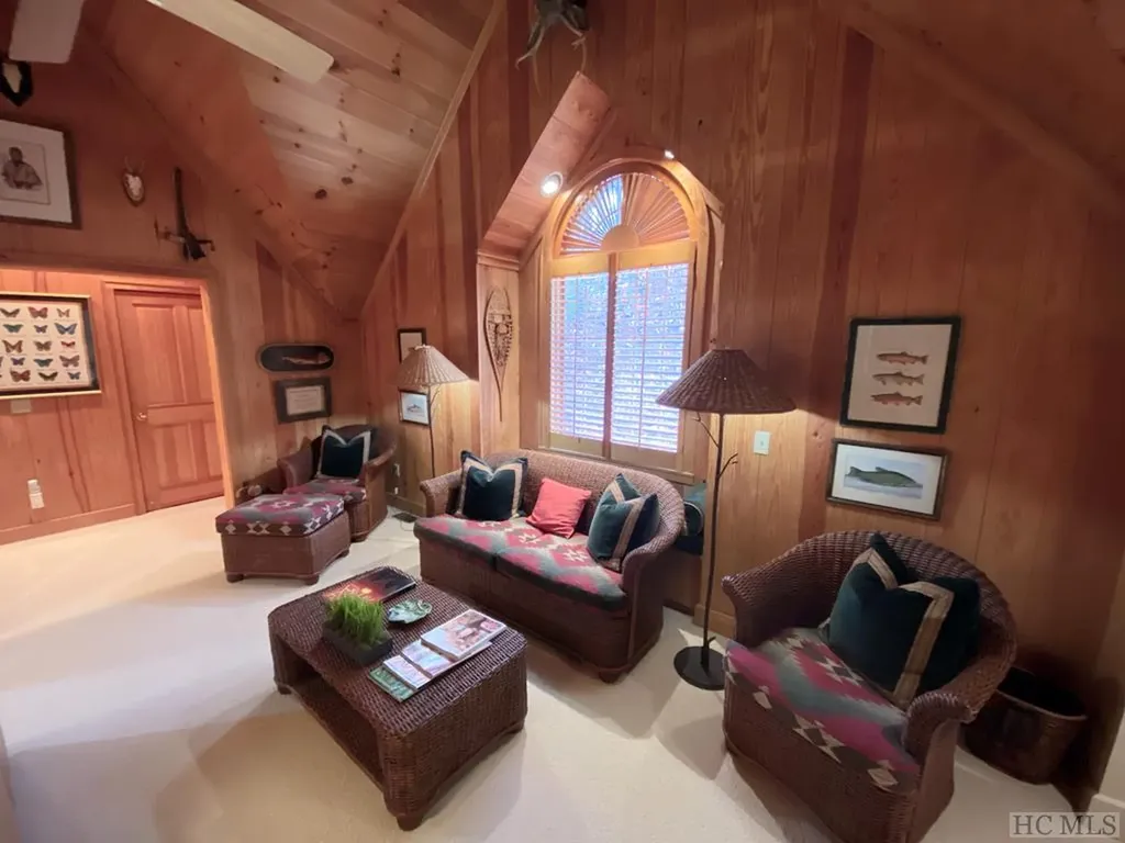 1734 Toxaway Drive Lake Toxaway NC 28474