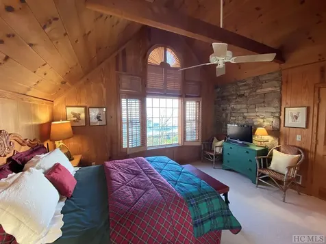 1734 Toxaway Drive Lake Toxaway NC 28474