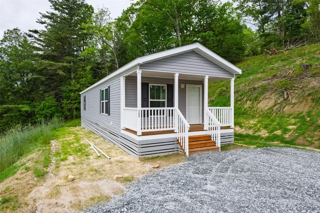 187 Ridge Crest Lane Cullowhee NC 28723