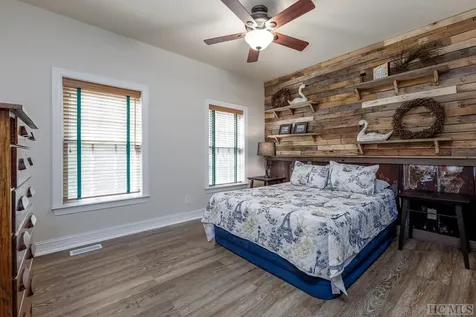 18 Dendy Knob Highlands NC 28741