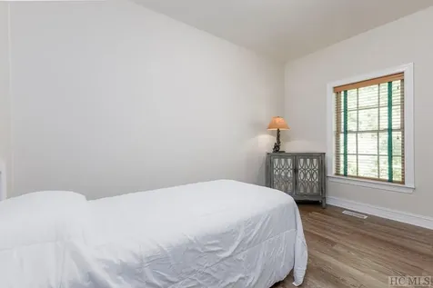 18 Dendy Knob Highlands NC 28741