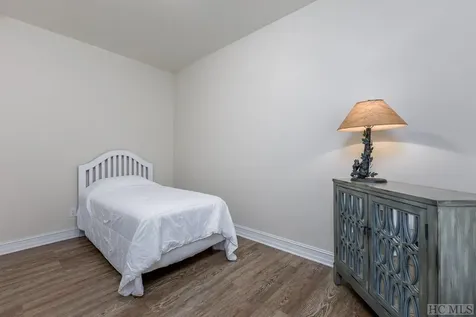 18 Dendy Knob Highlands NC 28741