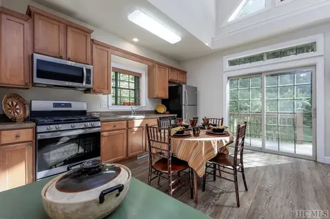 18 Dendy Knob Highlands NC 28741