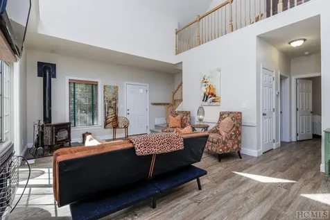 18 Dendy Knob Highlands NC 28741