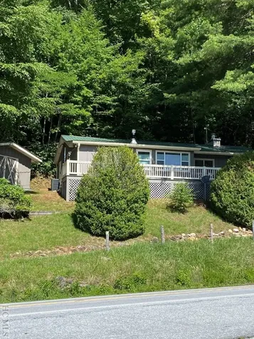 10121 Dillard Road Scaly Mountain NC 28775