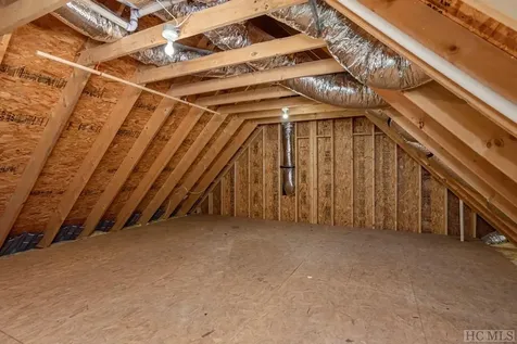 942 Cherokee Trail Sapphire NC 28774
