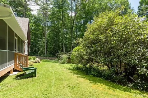942 Cherokee Trail Sapphire NC 28774