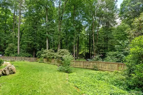 942 Cherokee Trail Sapphire NC 28774