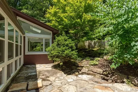 942 Cherokee Trail Sapphire NC 28774