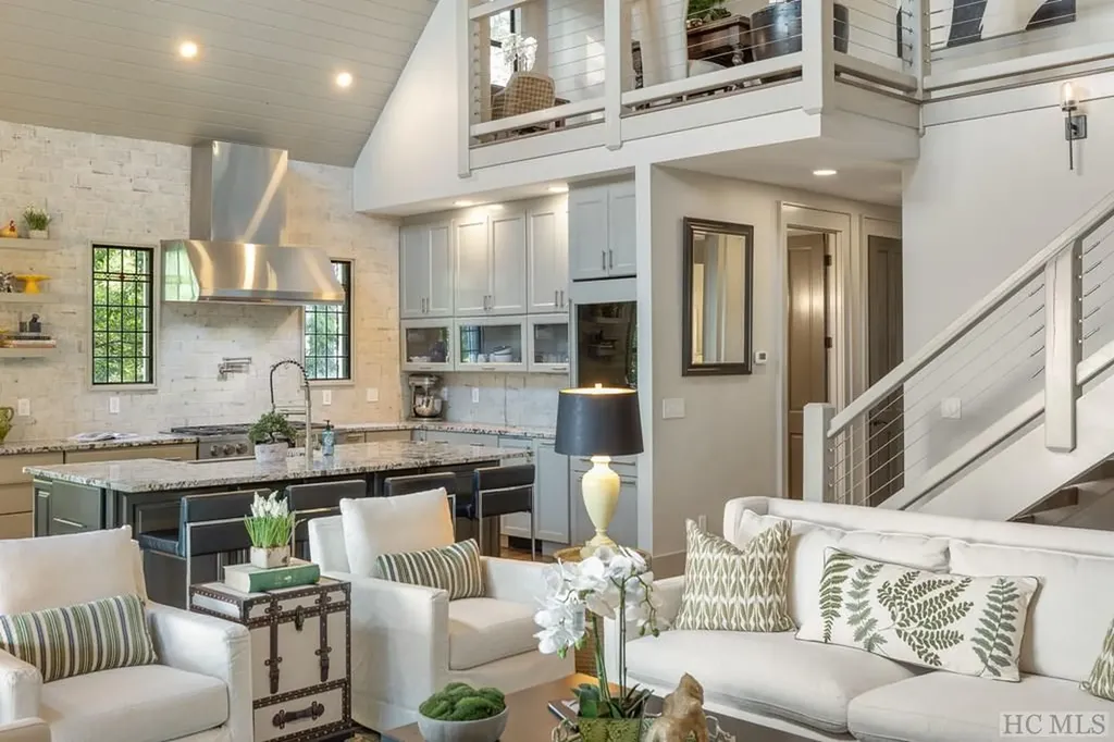 34 Milkweed Trail Glenville NC 28736