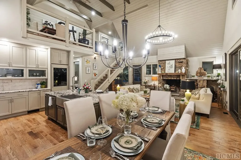 34 Milkweed Trail Glenville NC 28736