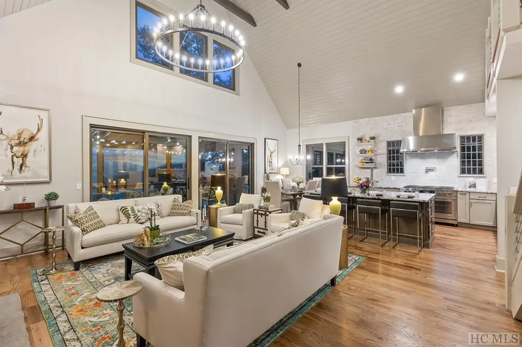 34 Milkweed Trail Glenville NC 28736