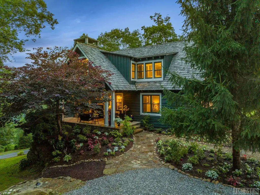 34 Milkweed Trail Glenville NC 28736