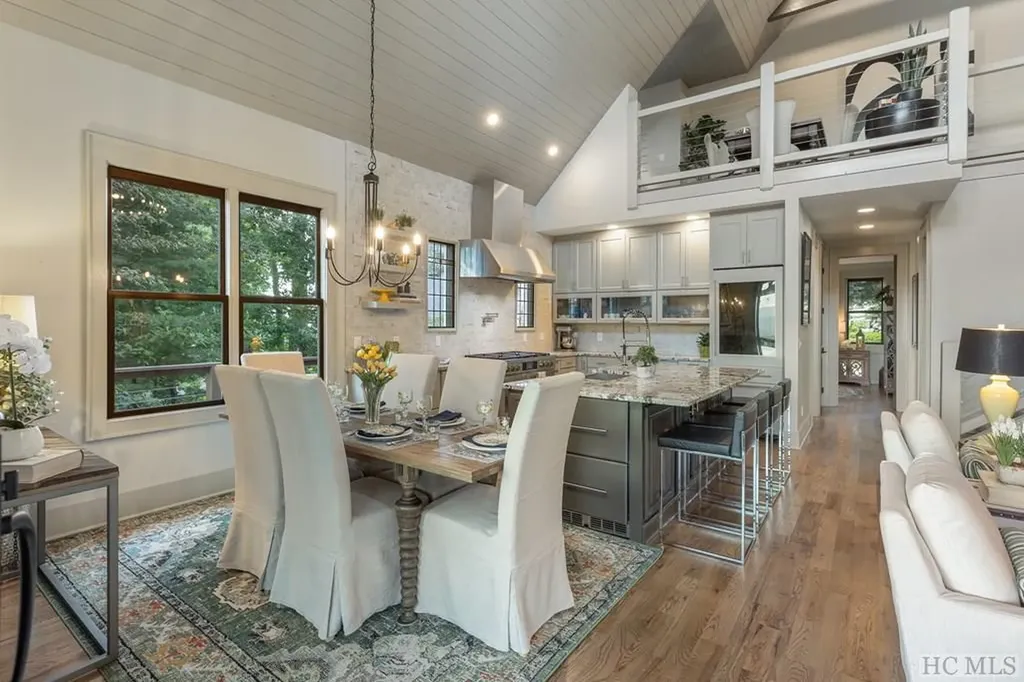 34 Milkweed Trail Glenville NC 28736