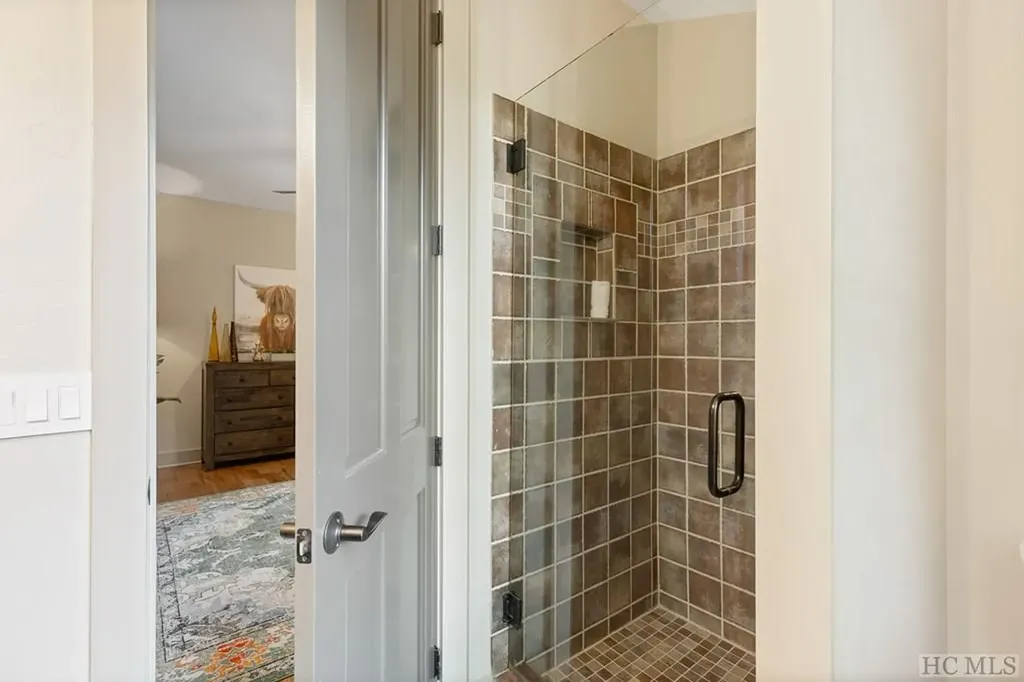 34 Milkweed Trail Glenville NC 28736