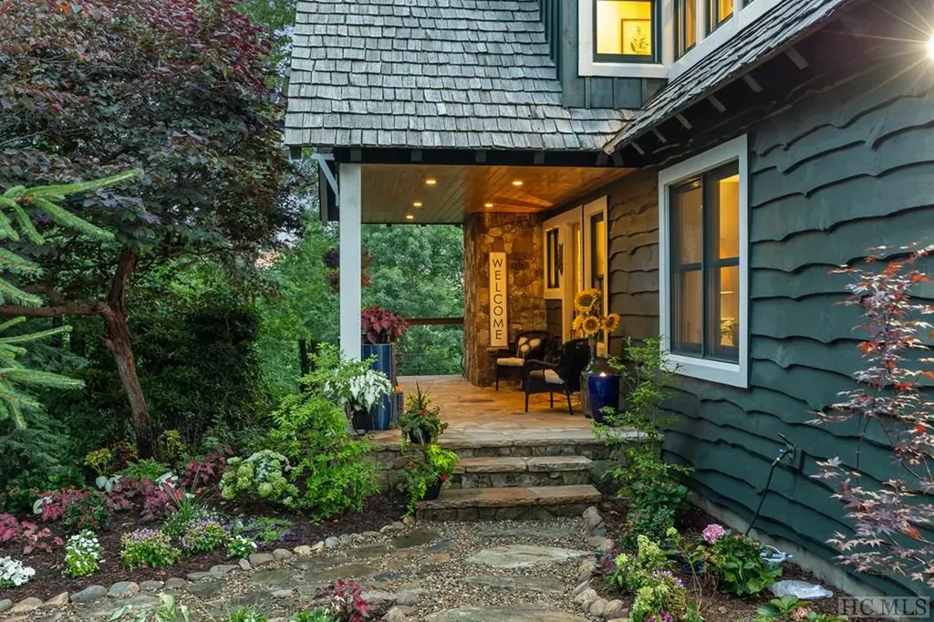 34 Milkweed Trail Glenville NC 28736