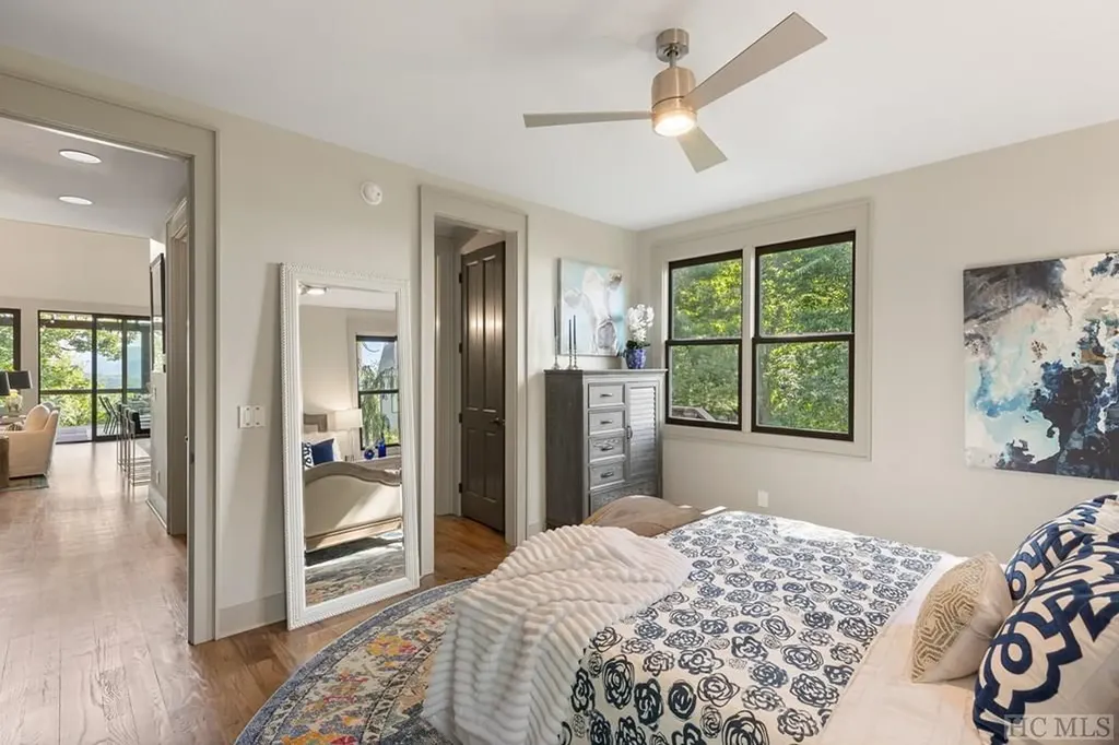 34 Milkweed Trail Glenville NC 28736