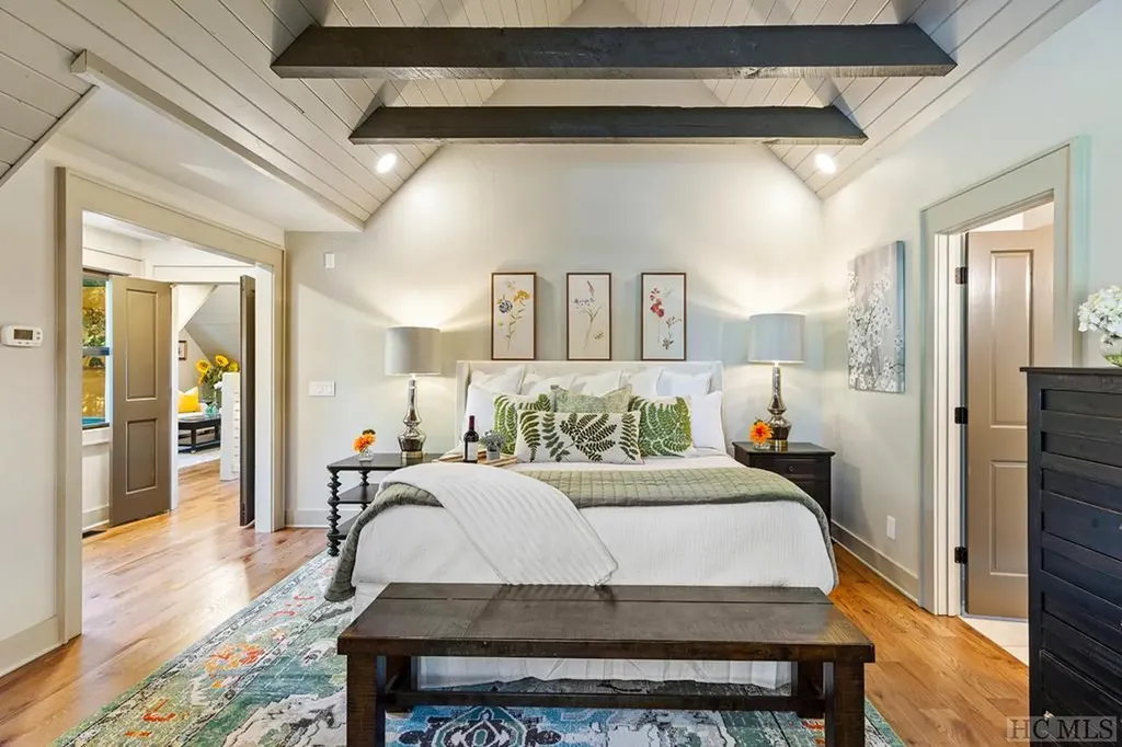 34 Milkweed Trail Glenville NC 28736