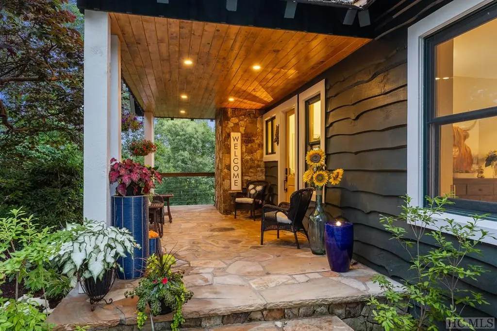 34 Milkweed Trail Glenville NC 28736