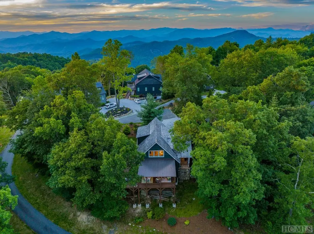 34 Milkweed Trail Glenville NC 28736