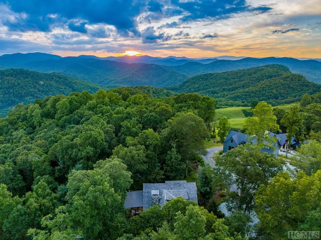 34 Milkweed Trail Glenville NC 28736