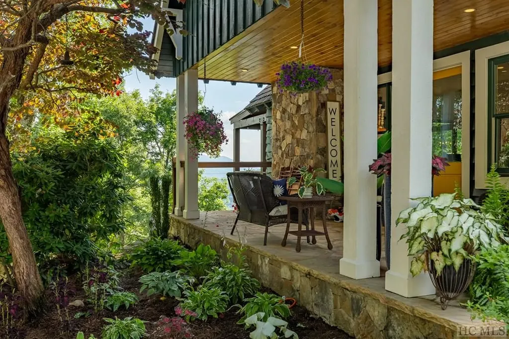 34 Milkweed Trail Glenville NC 28736