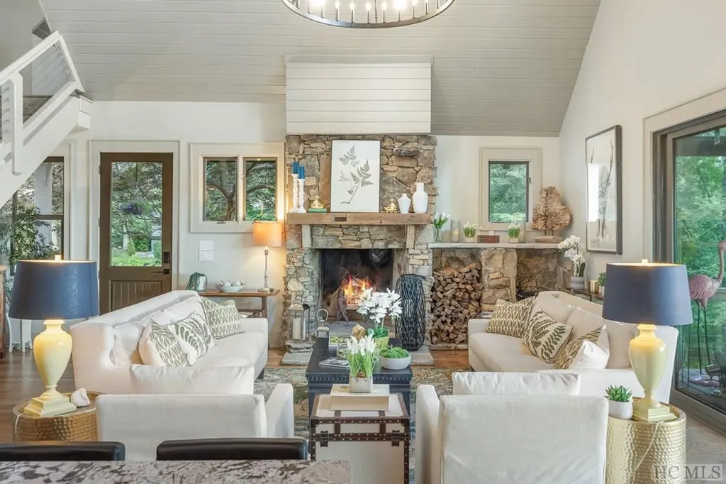 34 Milkweed Trail Glenville NC 28736