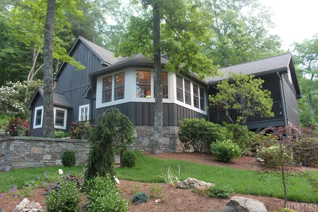662 Wyanoak Road Highlands NC 28741